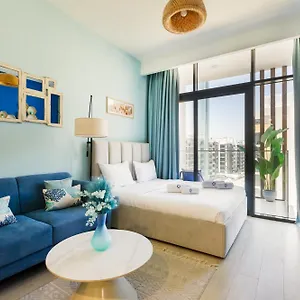 Modern Elegance In A Cosy Retreat With Balcony - Azizi Riviera * Dubai
