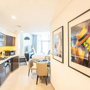 Bnbeyond's Artsy Canal-view In The Heart Of Bbay