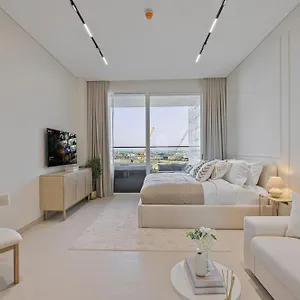 Daniels At Marasi Drive With Canal View