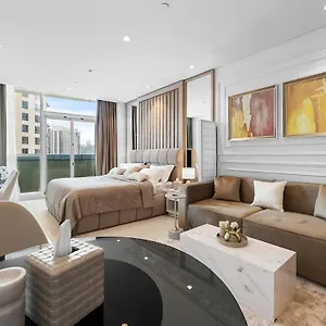 Magnificent - New With An Iconic Burj Khalifa View دبي