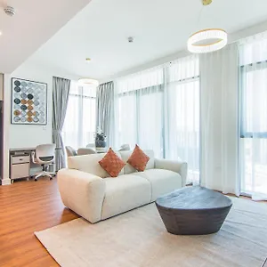 Brand New Stylish 2 Bedroom With Balcony * 두바이