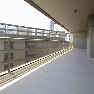Downtown In 2br Chic Elite