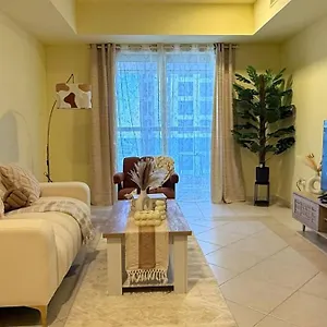 Lovely 1br In Marina With Jlt And Partial View Near Tram