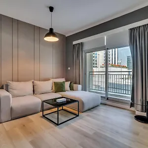 Executive 1-bed With 2 Pools, 10mins To Burj Khalifa! 두바이