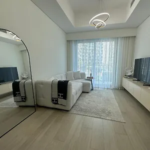 Azizi Fawad - Minimal 1 Bed With Balcony - Pool And Skyline View