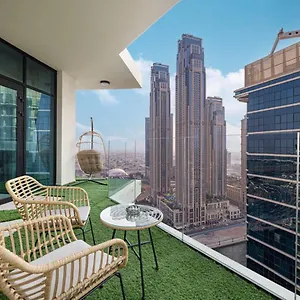 High-floor Designer Flat - Infinity Pool 2br 8pax *