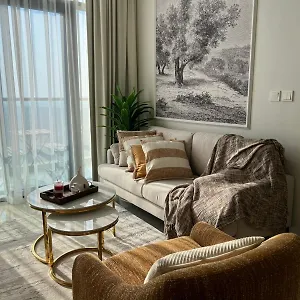 Elegant 2br - Aykon - 4412