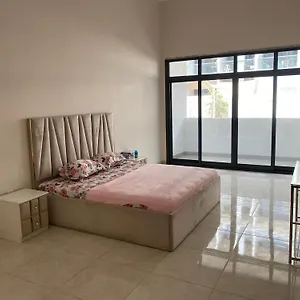 2bhk Furnished - Dip Metro Station , Mall , Bus Station Near 두바이