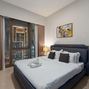 Elegant Downtown Retreat