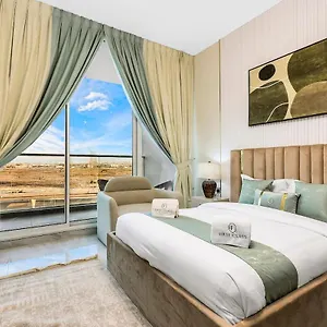 Retreat Pool, Gym, Balcony & Queen Bed For Two Appartamento