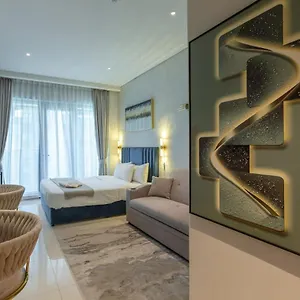Seven Palm Stylish Beachfront Апартаменты Дубай