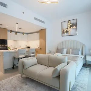 Апартаменты Stylish At Berkeley Place By Ellington Дубай