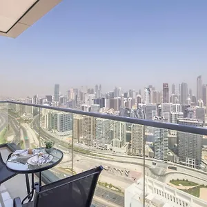 Frank Porter - Nobles Tower Apartment *