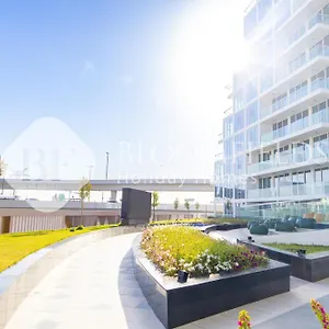 Bloomfields Hidden Gem 1br With Private Pool 아파트