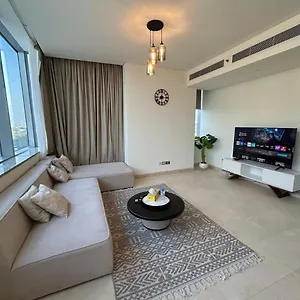 Luxury 2-bedroom In Difc , Skyline Views *