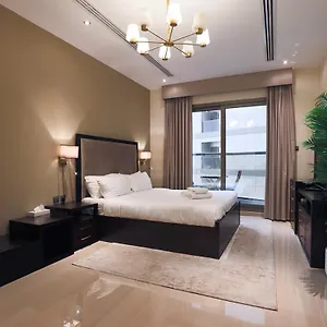 Modern With Canal View, Residences One 두바이