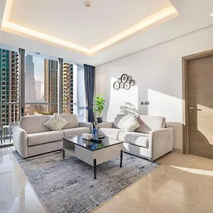 Luxe 1br Burj View 10 Min Walk To Mall * 두바이
