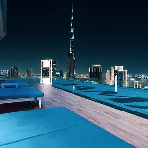 2br With Infinity Pool & Burj Khalifa View *