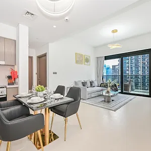 Majestic Actone 1br Dowtown * دبي