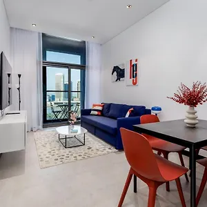Waves - Premium 1br Overlooking Burj Khalifa * Дубай