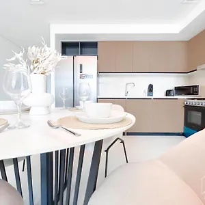 Full Luxury At Burj Crown 2b With Views 아파트 두바이