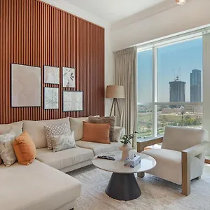Easygo-spacious- Prime Location- Close To Metro