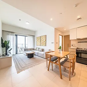 Skyline Retreat 1bhk Walking Distance To Mall Апартаменты Дубай