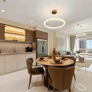 Luxury 2-bedroom With Sea View Lejlighed *