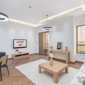 Modern Jbr Sleeps 4 With Pool & Balcony Дубай