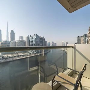 Modern 1br Canal & Burj View & Pool & Gym Access Appartamento *