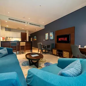 Appartamento Modern 1br W & Pool, Gym, Canal & Burj Khalifa Views *