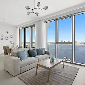 Appartamento Vayk - Bright & Elegant 2br With Creek Views Dubai