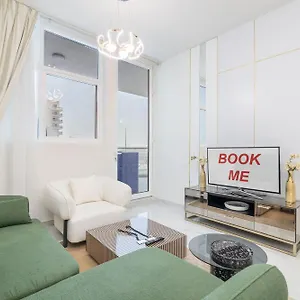 Fab Al Furjan Sleeps 4 With Private Pool 두바이