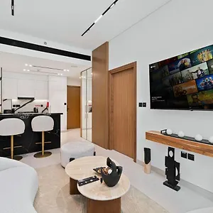 شقة Livin' Holidays - 1 Bedroom - Business Bay Getaway *