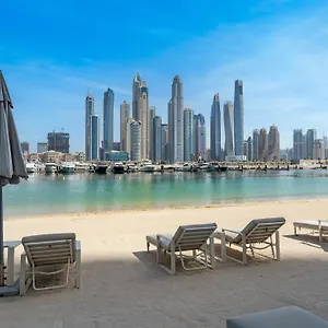 아파트 Lux 4 Bed With Views Overlooking Private *