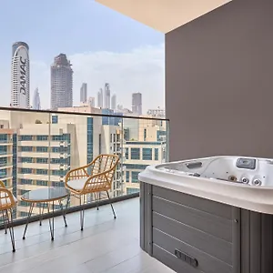 Aesthetic With Private Jacuzzi! *