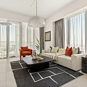 Silkhaus Elite 1bdr In Canal Front Tower * Дубай