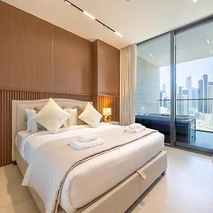 Luxurious With Partial Burj View 아파트 두바이