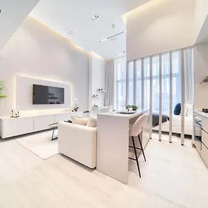 Luxurious Spacious *