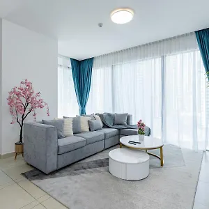 Contemporary Comfort - Serenity - Pool View Appartamento