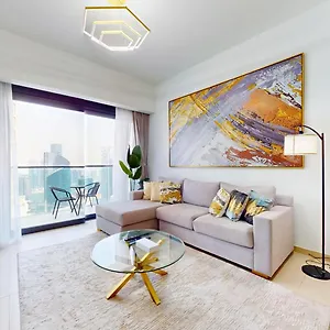 Trps - Act One Act Two Tower, Downtown - 1br - Overlooking Skyline View - Prime Location * ドバイ
