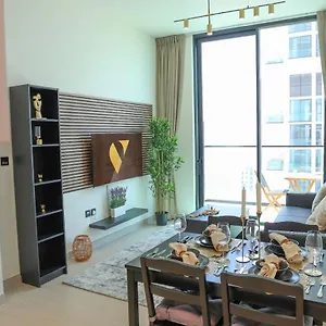 Апартаменты Vogue Brand New One Bedroom 16th Floor With Skyline View And Access To Olympic Pool And Full Equipped Gym, Located Jvc Binghatti Gardenia *