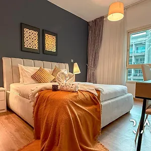 Rare Homes - Near Metro Station - Greens - Al Arta - R215 * Дубай