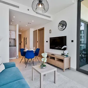 Pvh - Serene 1Br Minutes To Downtown - Sobha Waves 아파트