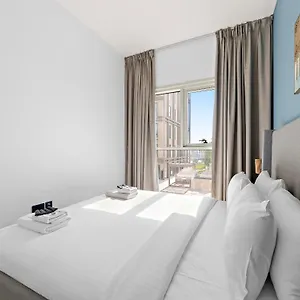 Modern 2br In Collective - Hills View