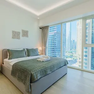 Live The Dream In Me Do Re Jlt * Dubai