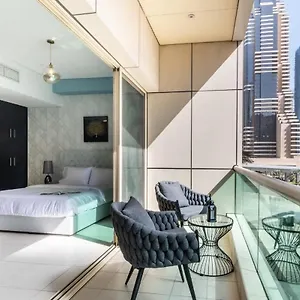 Charming With Balcony Lejlighed