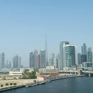 Elegant Unit In Al Wasl Sleeps 4 With Canal Views 아파트