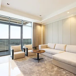 Sleek 1br With Open Views In Business Bay