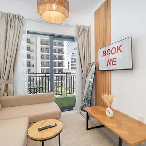 Fabulous That Sleeps 4 In Business Bay Apartment